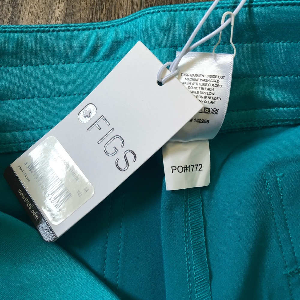 Figs zamora medium petite teal colored bnwt